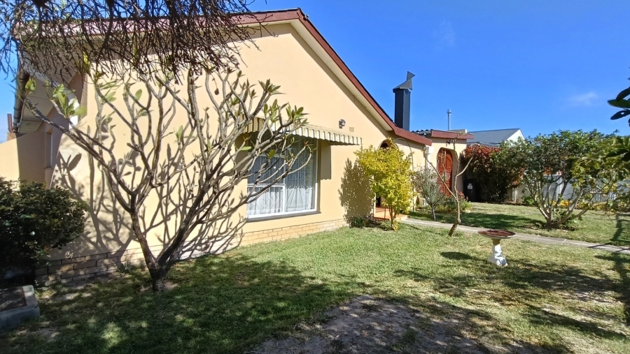 3 Bedroom Property for Sale in Rosedale Western Cape